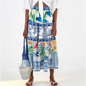 Beach or tropical Farm Rio summer skirt.